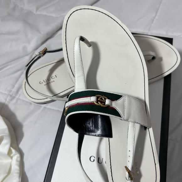 Gucci leather thong sandals - Picture 3 of 5